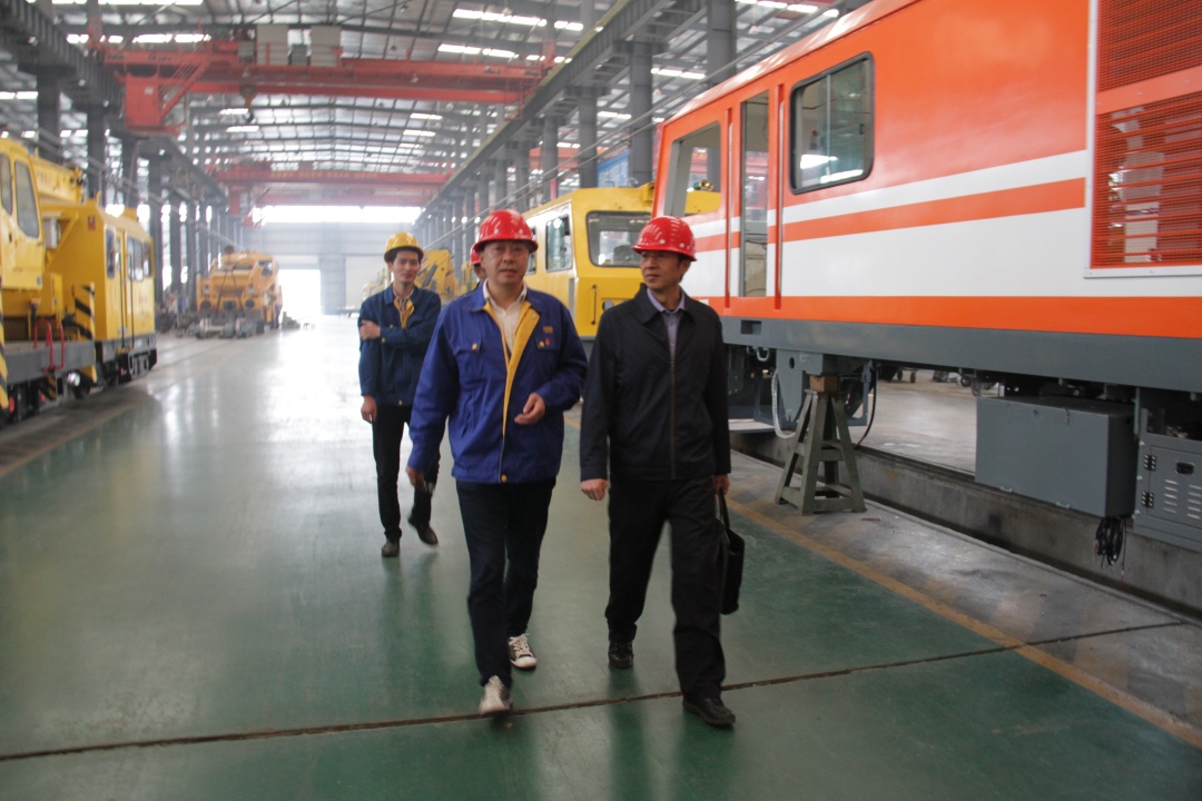 襄州区委常委、公安分局局长裴东海莅临时瑞达指导党建工作