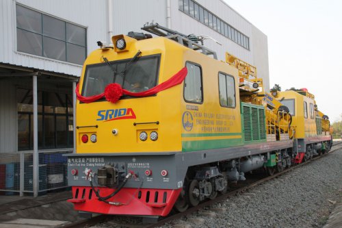 [时瑞达“智”造]新能源综合作业轨道车