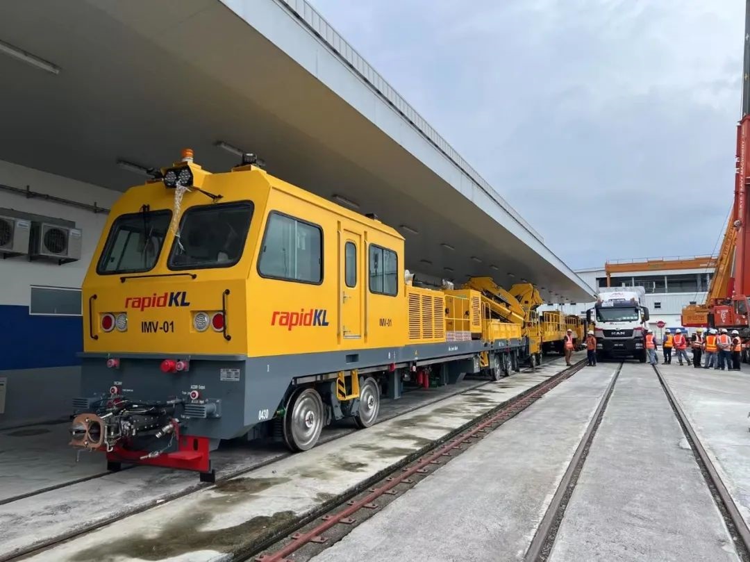 时瑞达重工马来西亚地铁3号线（LRT-3）项目车辆顺利送抵现场